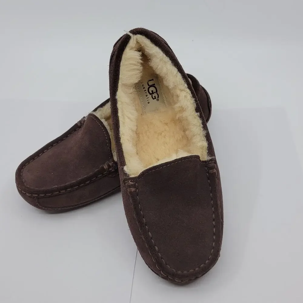 UGG 1974 Sheepskin Shearling  Slippers  Sz 4 EU 34 brown  Like new